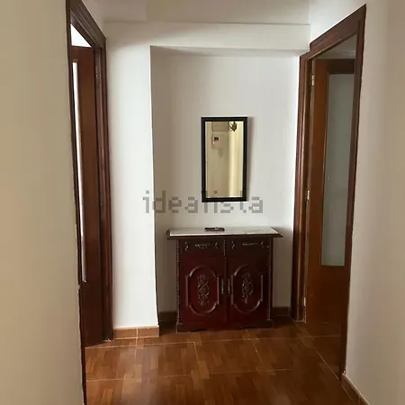 Séjour chez l'habitant комната в квартире центре с прживанием в семье Alicante