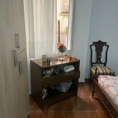 комната в квартире центре с прживанием в семье * Alicante