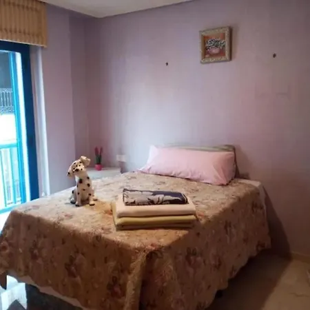 Accommodatie bij particulieren комната в квартире центре с прживанием в семье *